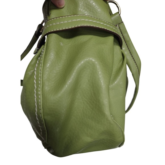 Relic Green Satchel Shoulder Bag Purse with Heart Charm Cute Design‎ - Picture 10 of 14